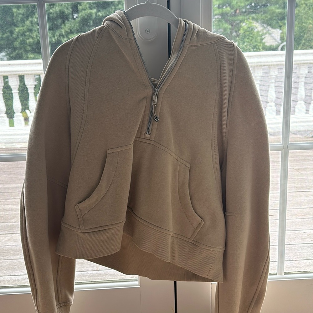 Lululemon Scuba in Light Beige